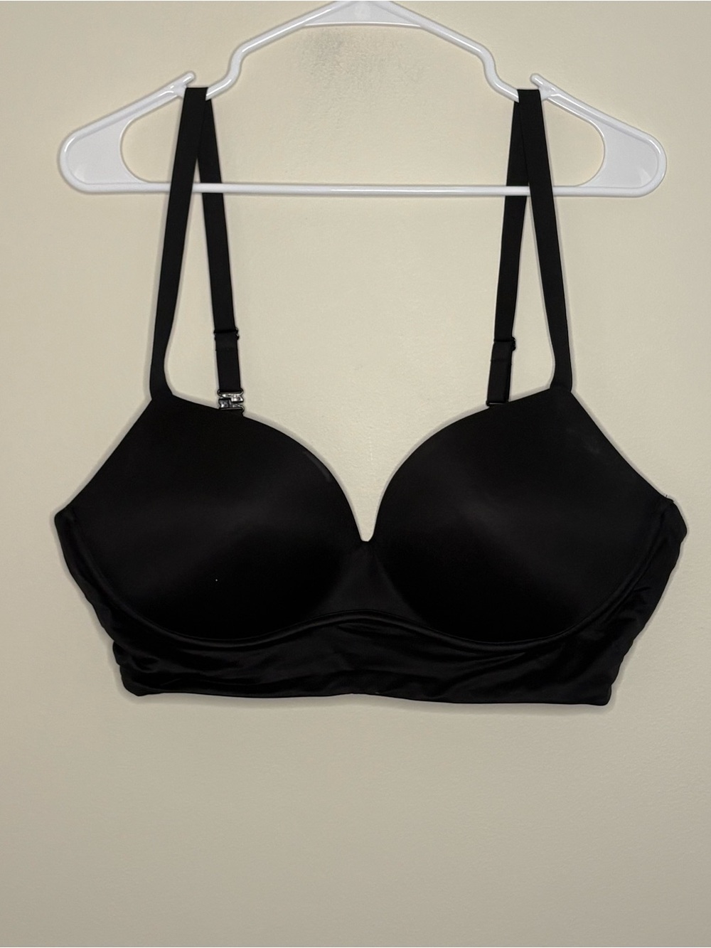Dobreva Sleek Black Women's full coverage comfort Bra 40C Minimalist